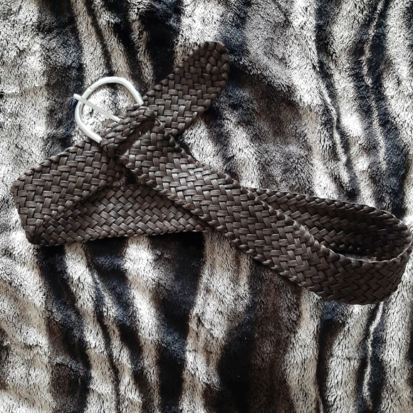 42" x 2" deep brown weaved belt SOLD ON TITLE - Picture 2 of 2